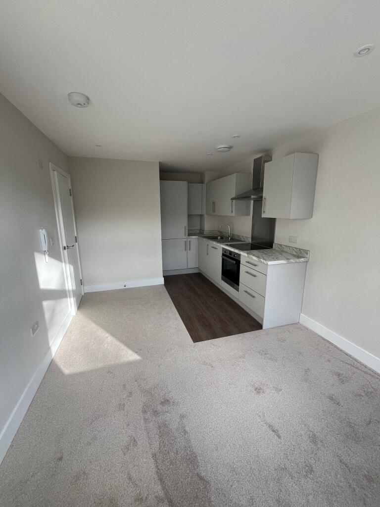 Main image of property: Halifax, HX1