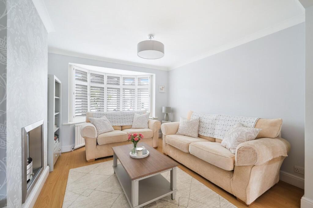 House in Epsom, West Ewell - View 2