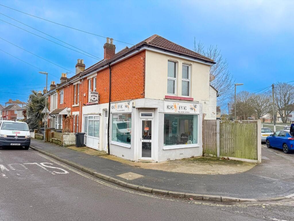 Main image of property: 31a Cambridge Road, Gosport