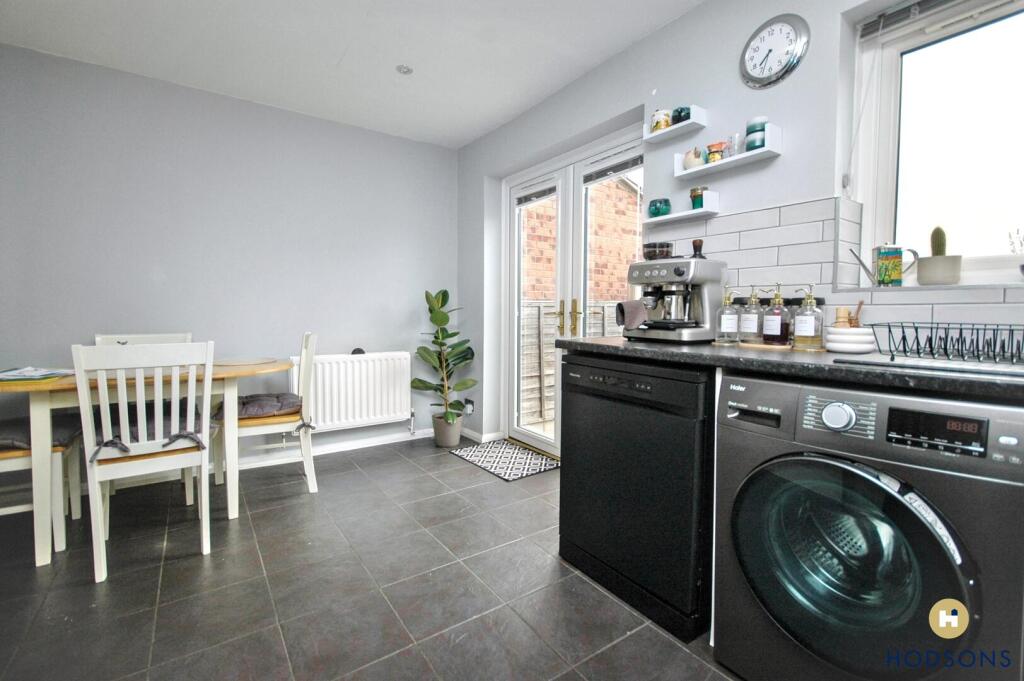House in Wakefield - View 5