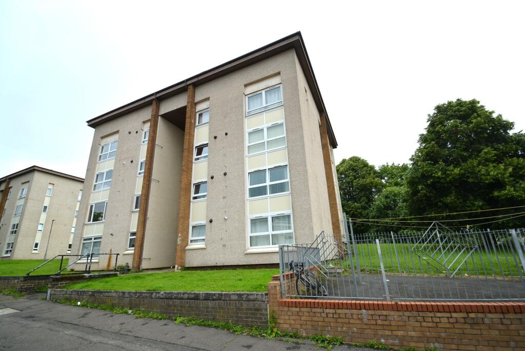 Main image of property: 1/2, 10 Glaive Road, Glasgow, G13 2HX