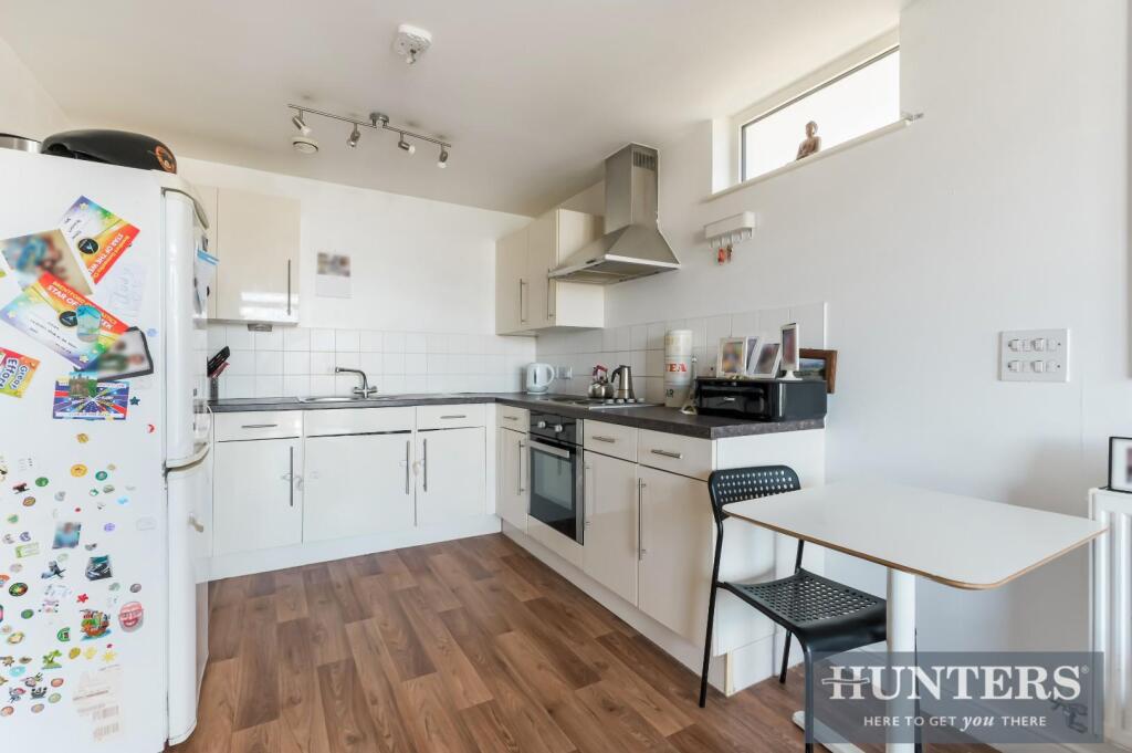 Apartment in London, Hanwell - View 4