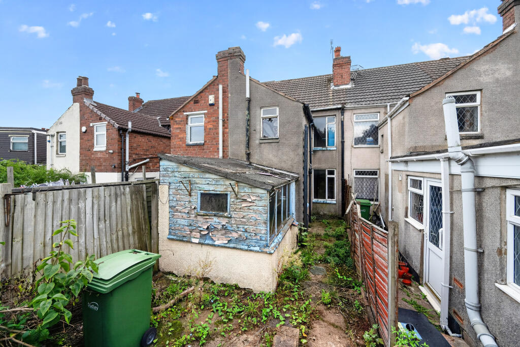 House in Dudley, Blower's Green - View 3