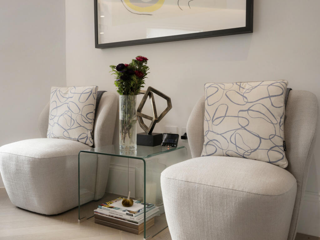 House in London - View 5