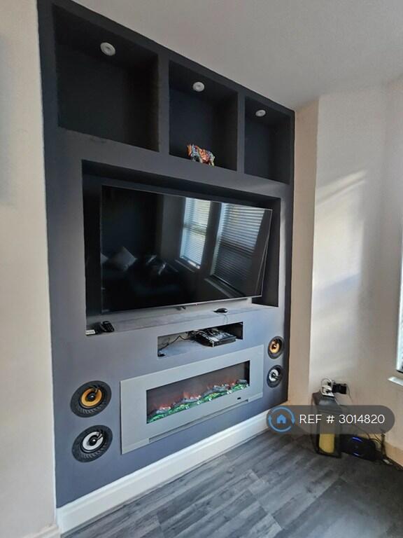 Apartment in Chester - View 4