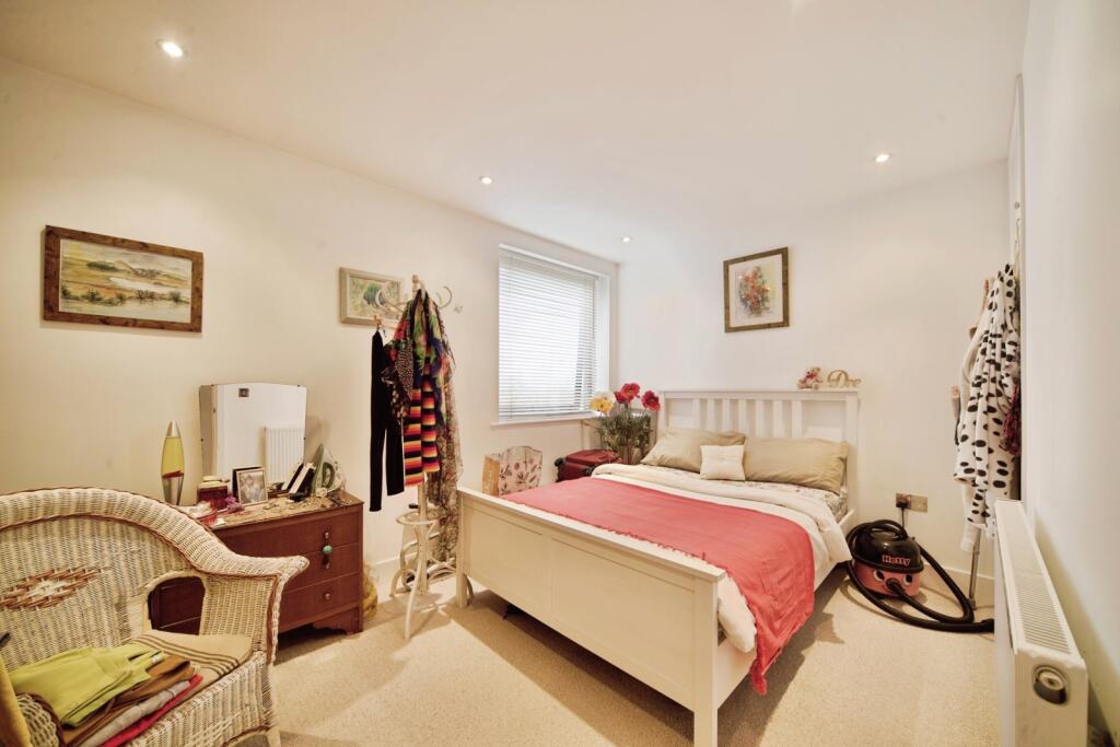 Apartment in London, Leyton - View 5