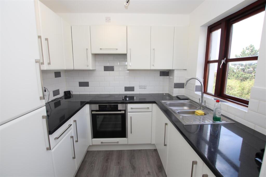 Apartment in Dartford - View 2