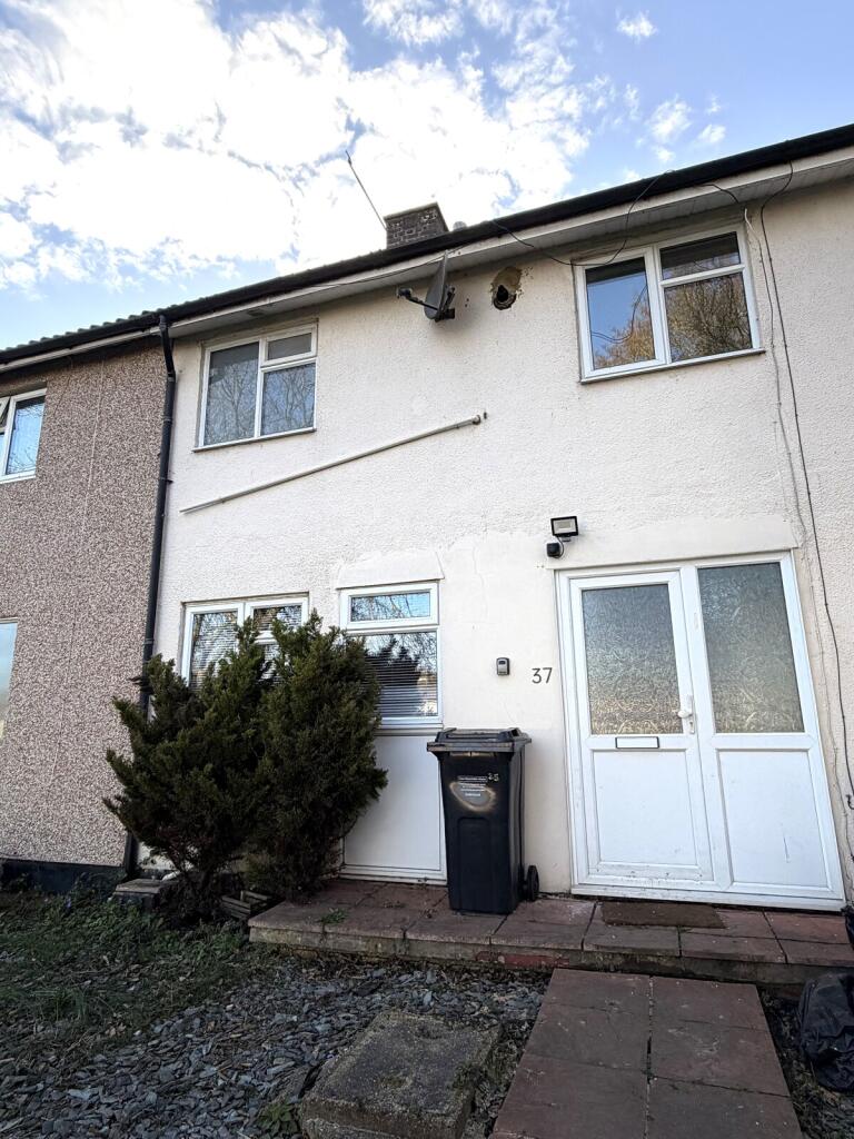 Main image of property: Beeleigh West, SS14