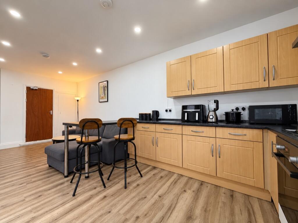 House in Cardiff, Maindy, Cathays - View 3