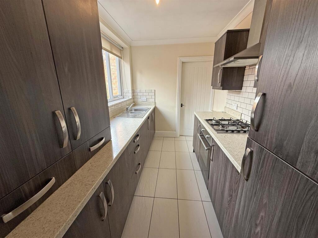 Apartment in North Tyneside, North East - View 2