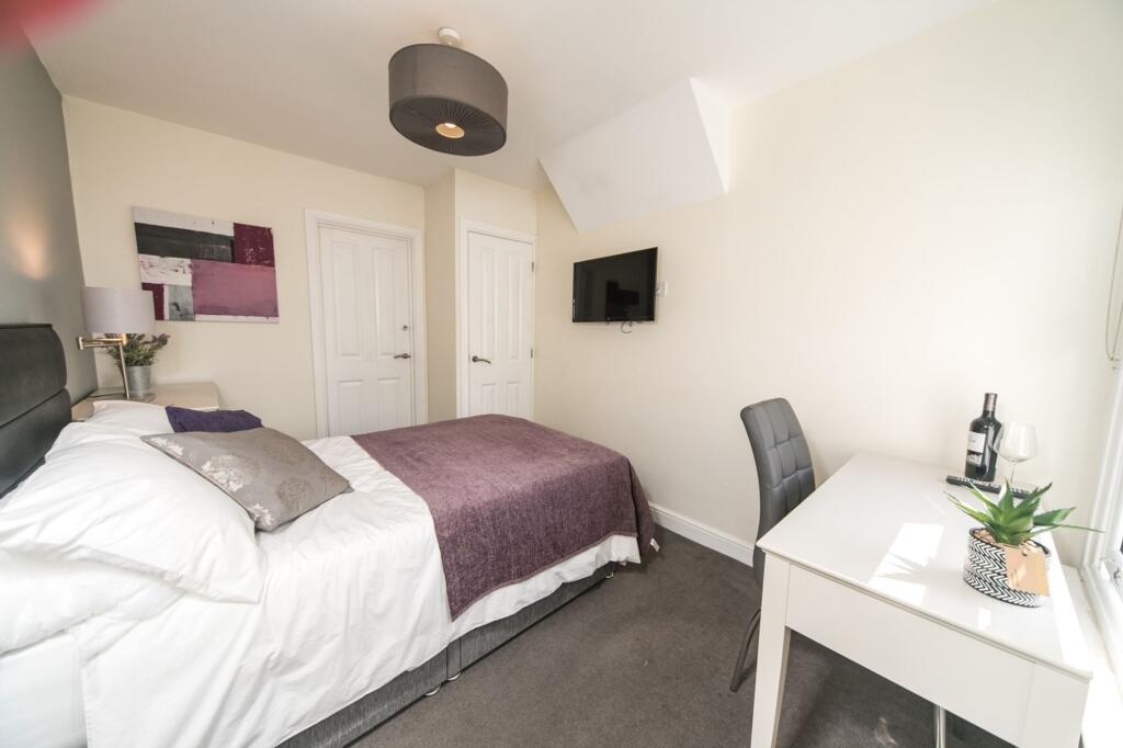 Main image of property: Curzon Street, Reading, RG30