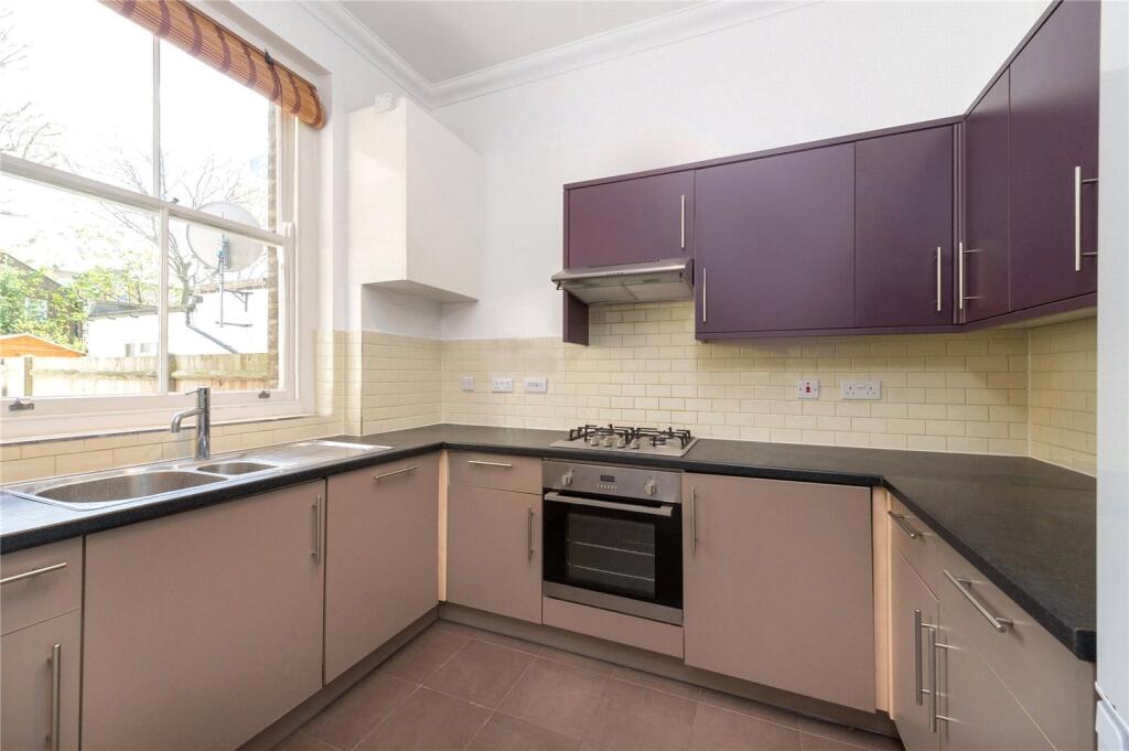 Apartment in London - View 2