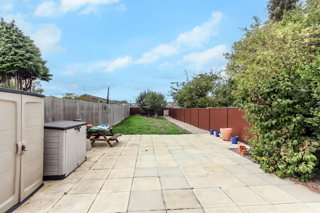 House in Wellingborough, Burrow's Bush - View 2