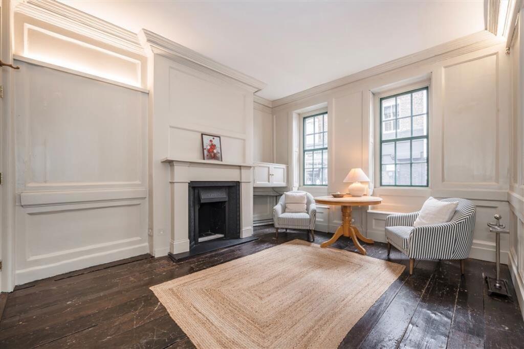 House in London - More