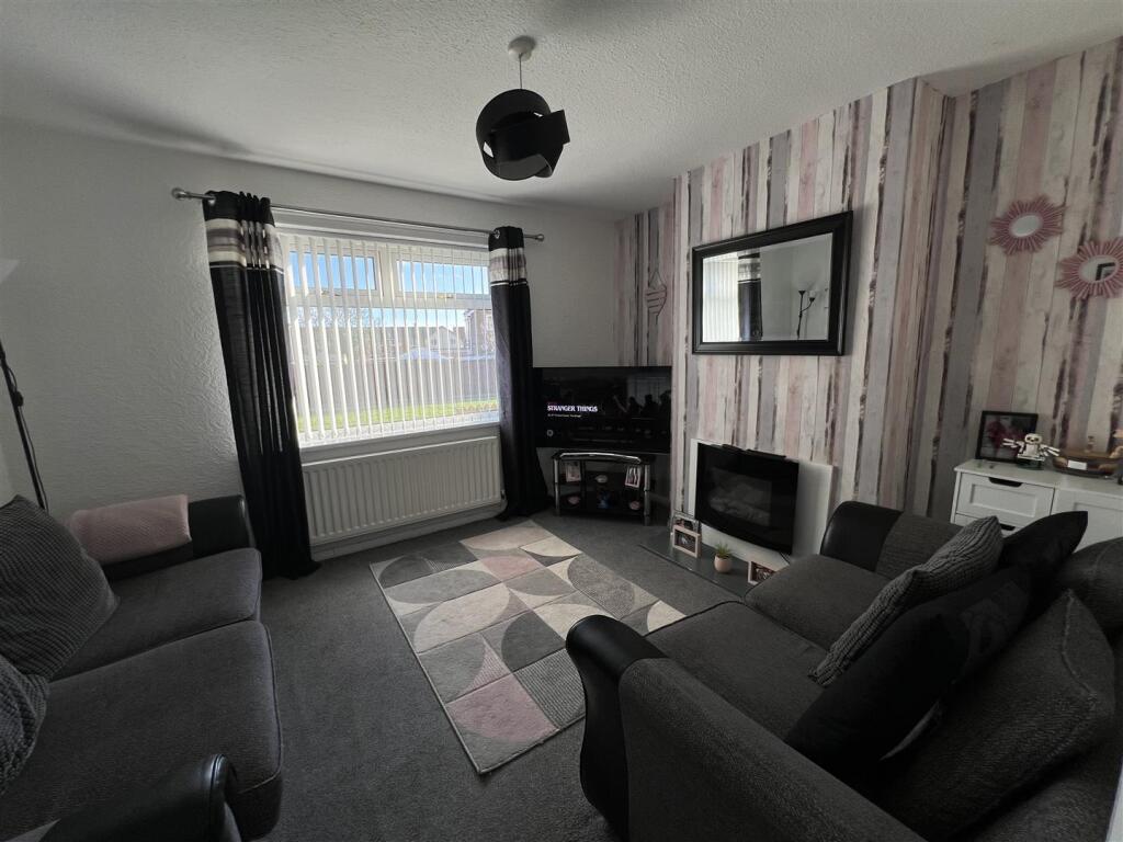 Blanchland Green, Darlington photo 3