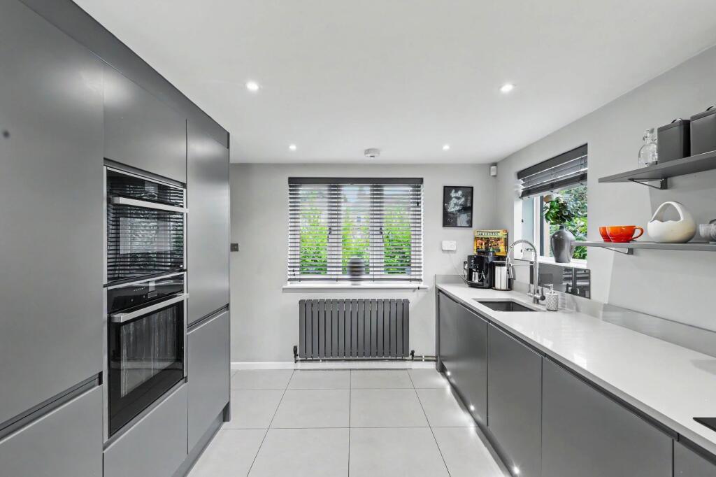 House in Stevenage - View 5