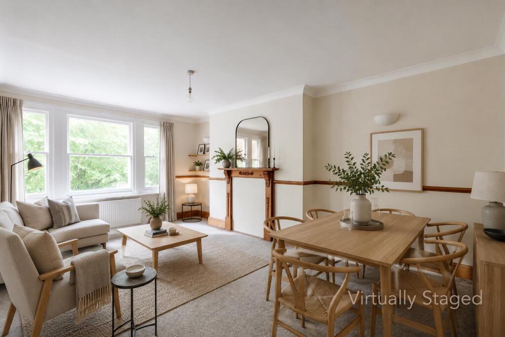 Apartment in Hove, Brunswick - View 2