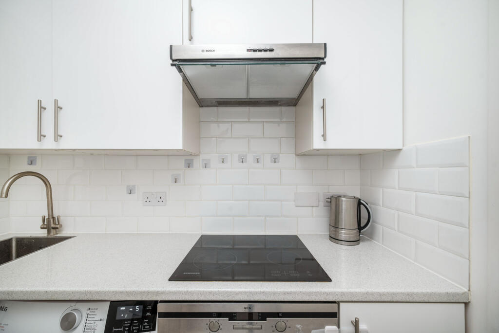 Apartment in London, City of Westminster - More