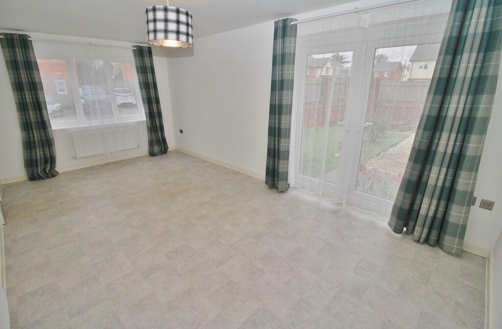 House in Havant, Hampshire - View 4