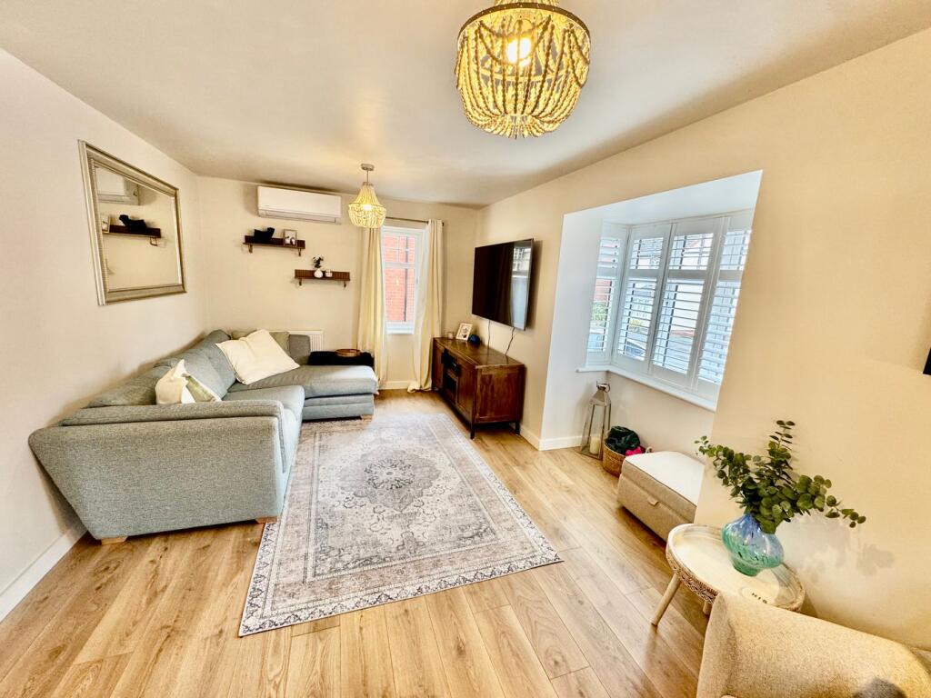 House in Northampton - More