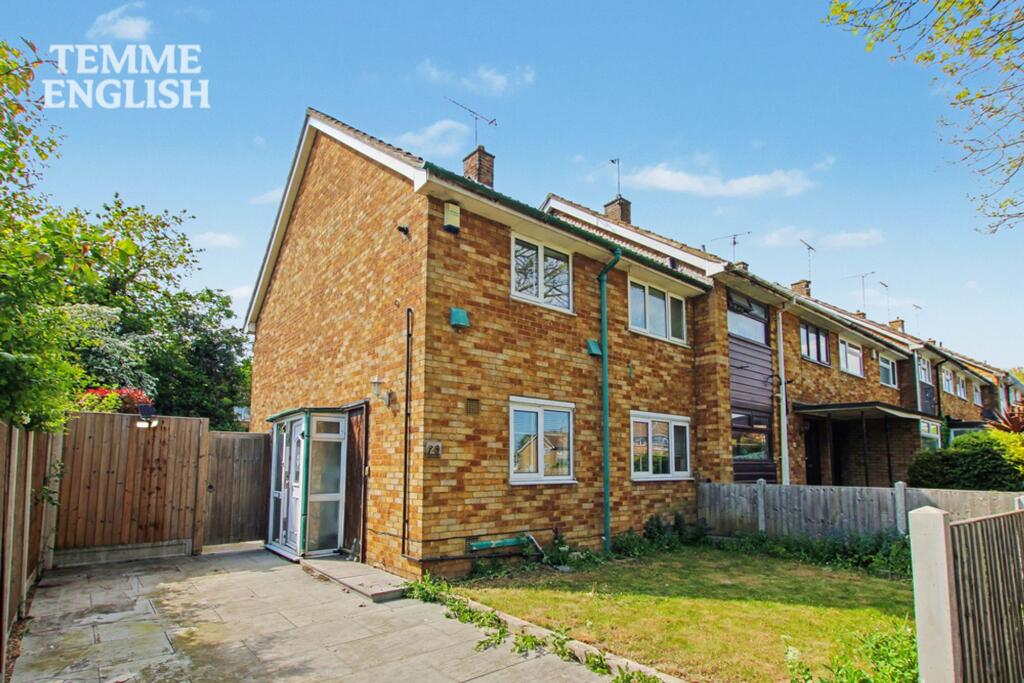 Main image of property: Curling Walk, Basildon, SS14
