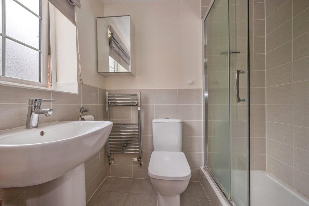 House in Clanfield - More