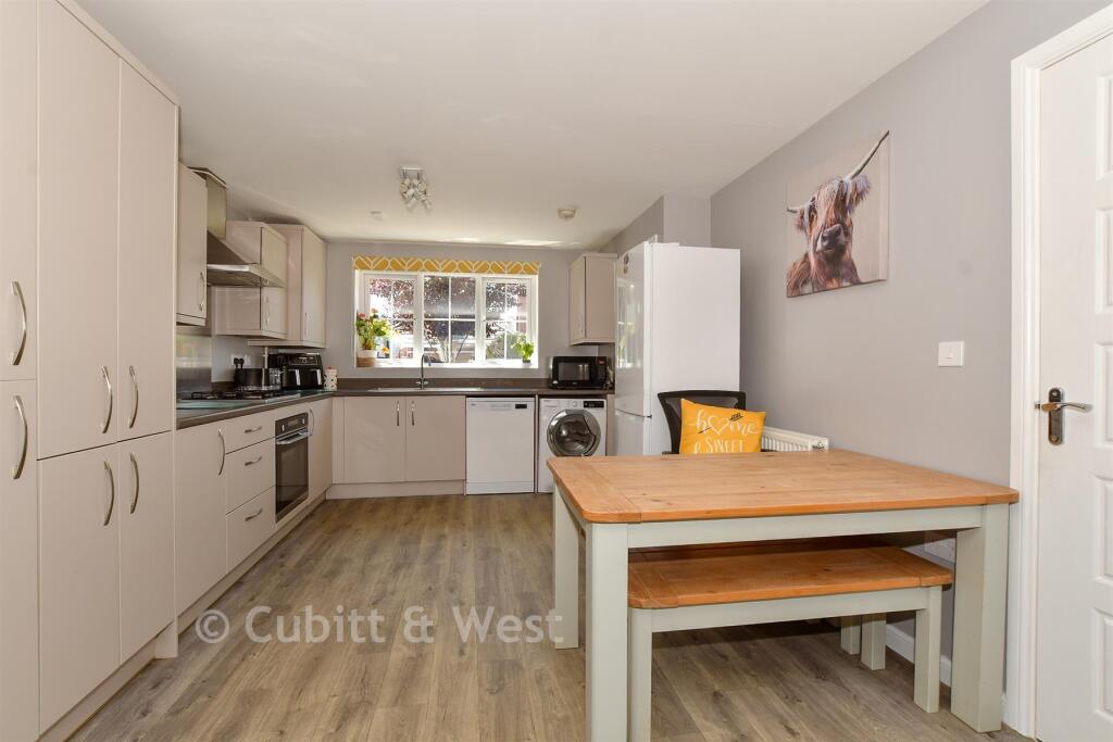 House in Littlehampton, Kingley Gate - View 4