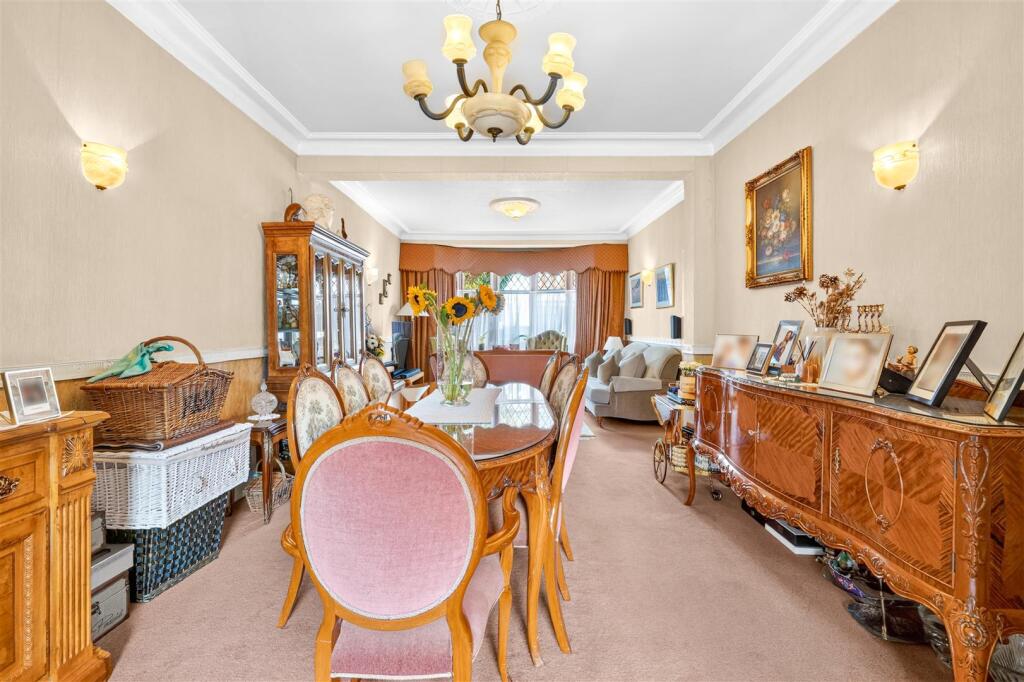 House in Ilford - More