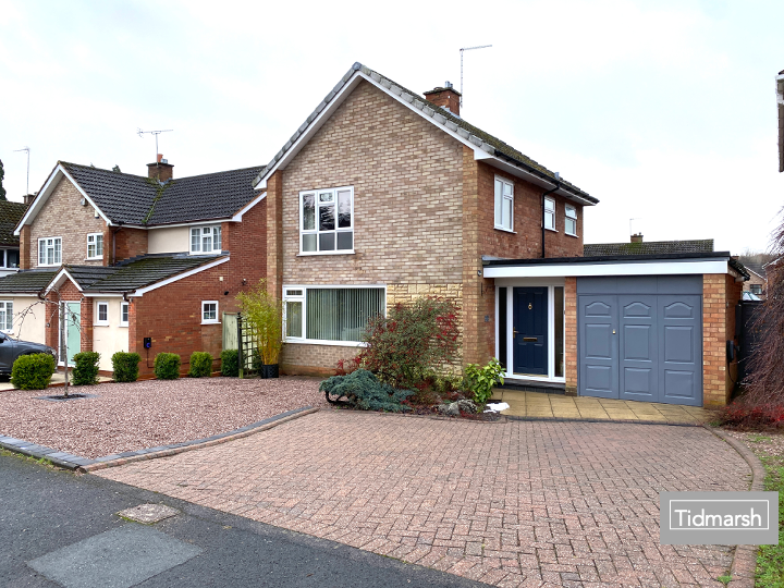 Main image of property: 16 Fairfield Drive, Codsall WV8 2AB