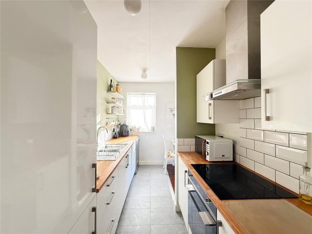 Apartment in Manchester, Greater Manchester - View 5