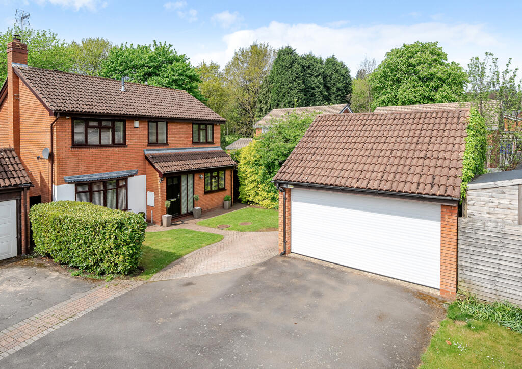 Main image of property: Barnetts Close, Kidderminster