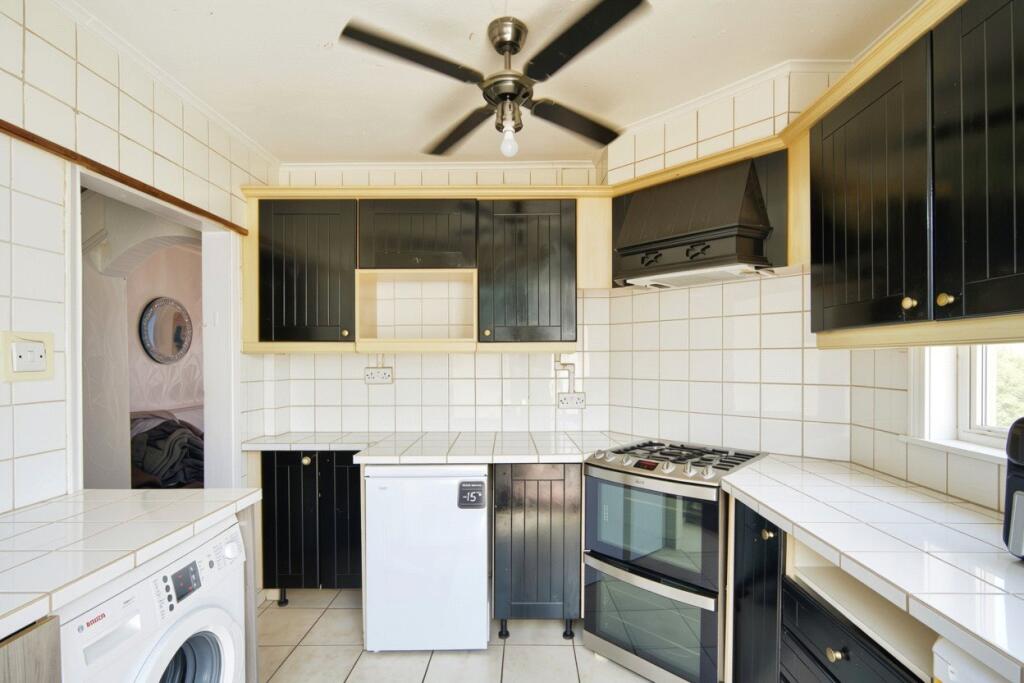 House in London - View 5