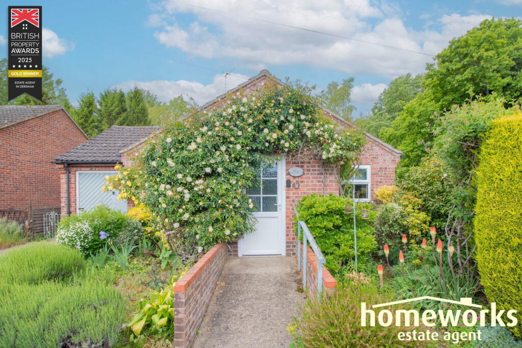 Main image of property: 37 Wensum Drive,North Elmham,Dereham,NR20 5HL