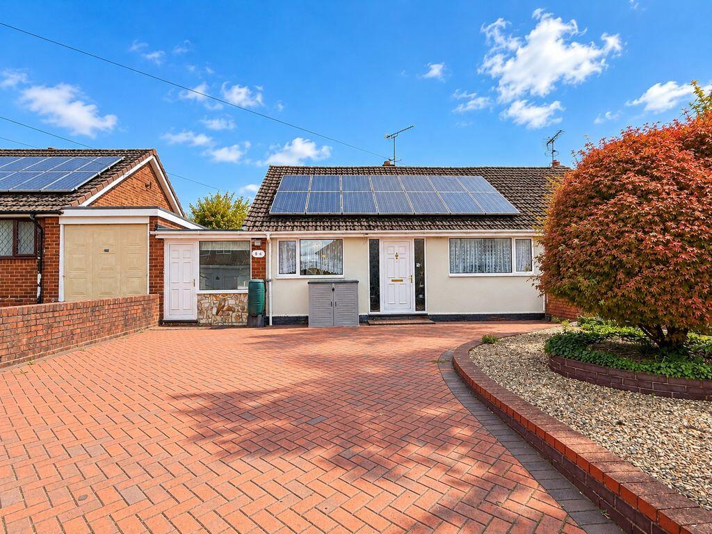 3-bed semi-detached on High Street, Burntwood, Chase Terrace, WS7 1LX, £260,000