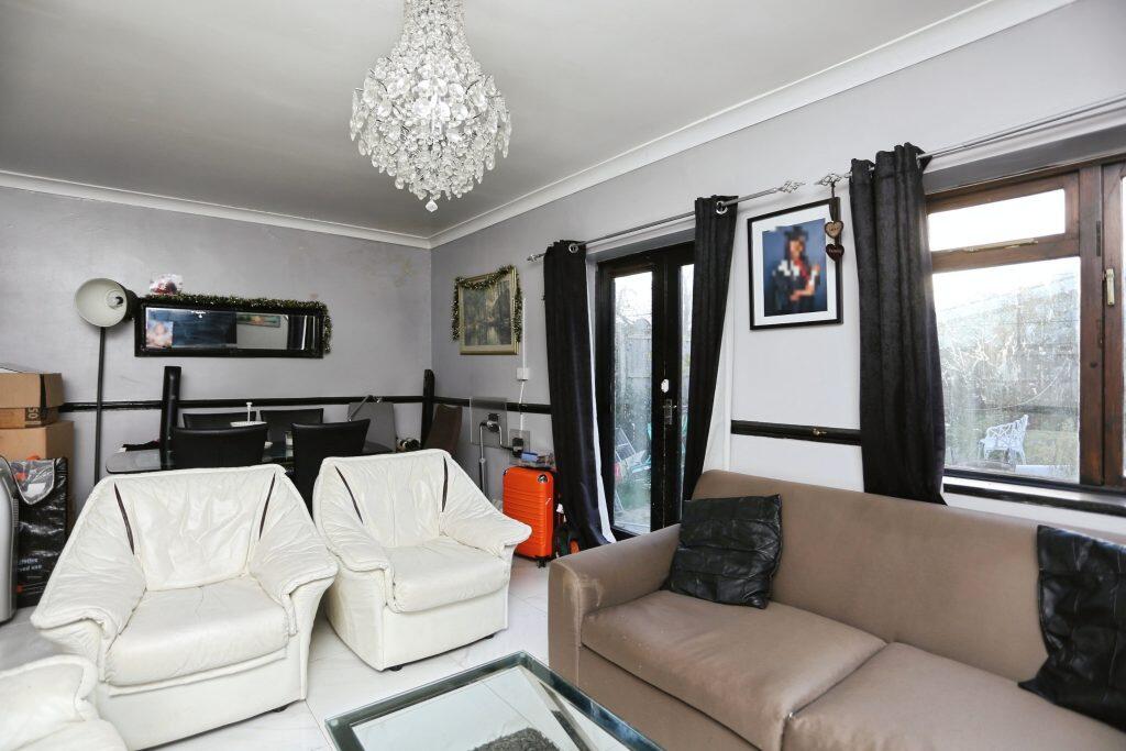 House in London - View 4