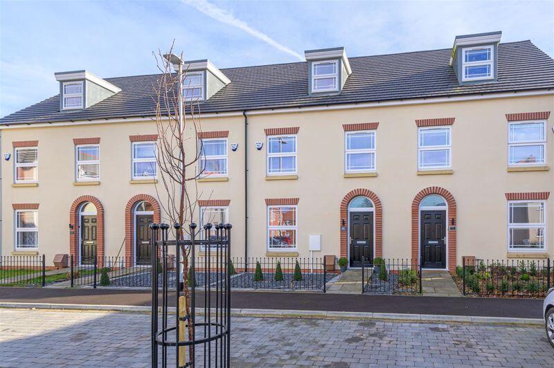 Main image of property: De Montfort Gardens, Boston
