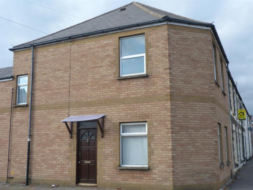 Cathays Terrace, Cathays