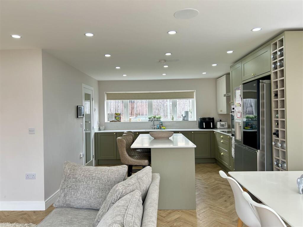 Additional image 8 of Kenilworth Road, Oldbury