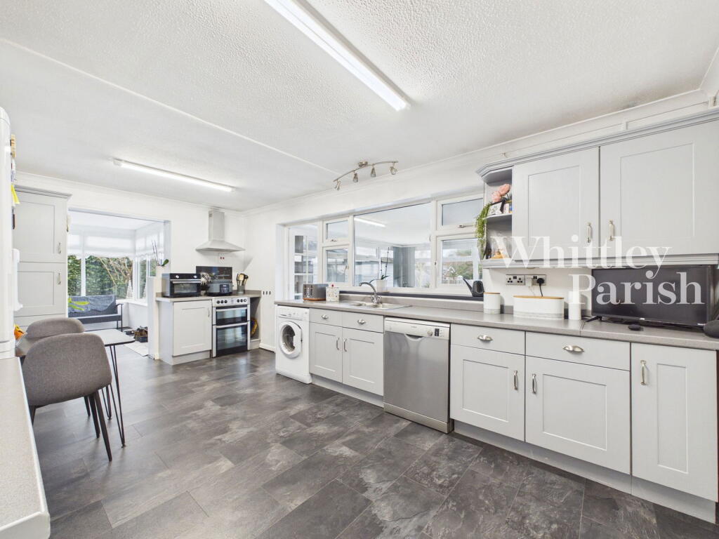 Main image of property: High Road, Roydon, Diss IP22 5RU