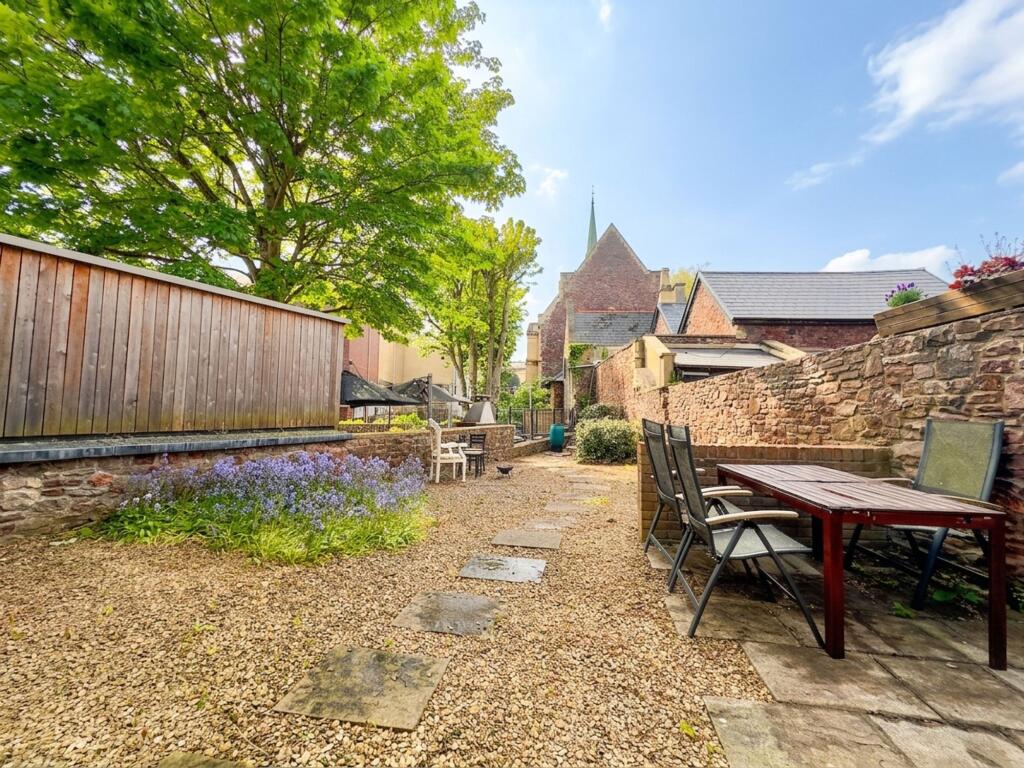 Main image of property: Clifton, Queens Avenue, BS8 1SE