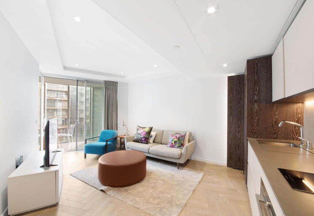 Main image of property: Circus Road West, London, SW11 8EH