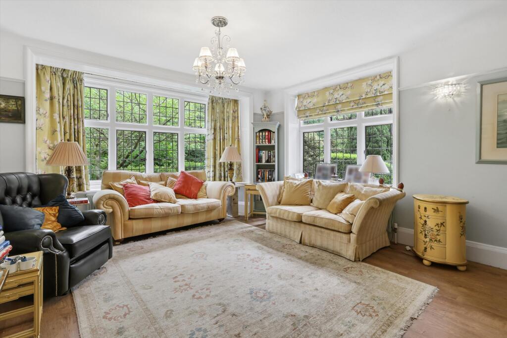 House in Reigate and Banstead, Walton On The Hill - More