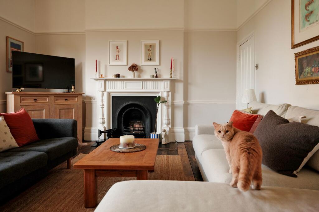 Apartment in Bristol - More