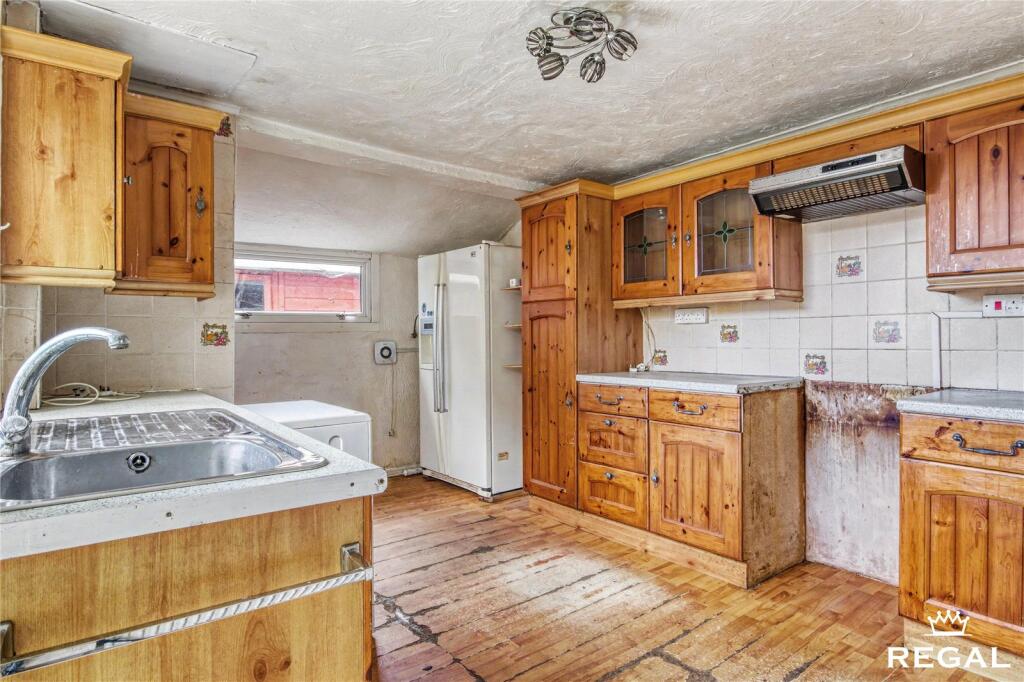 House in Bournemouth, Springbourne - View 4