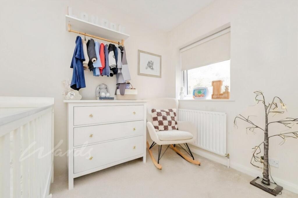 House in Dartford - More