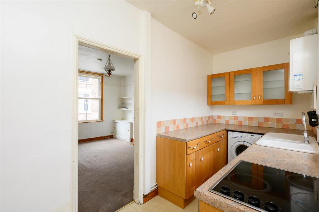 House in York, Clementhorpe, Bishophill - More