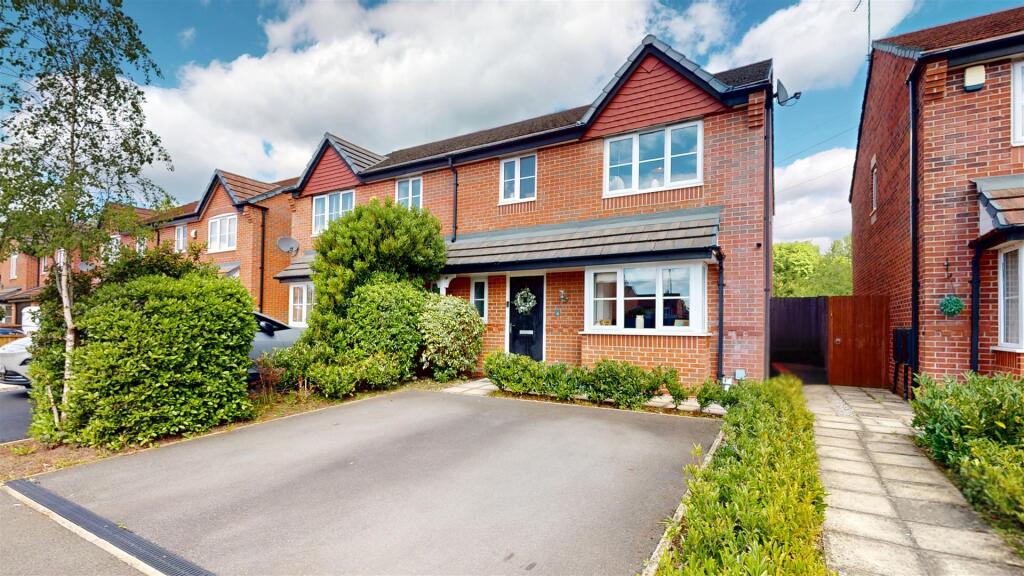 Main image of property: Simmons Close, Windlehurst, St Helens, WA10 2UQ