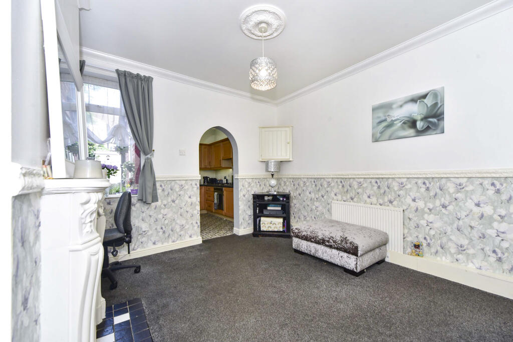 House in Doncaster, South Yorkshire - More