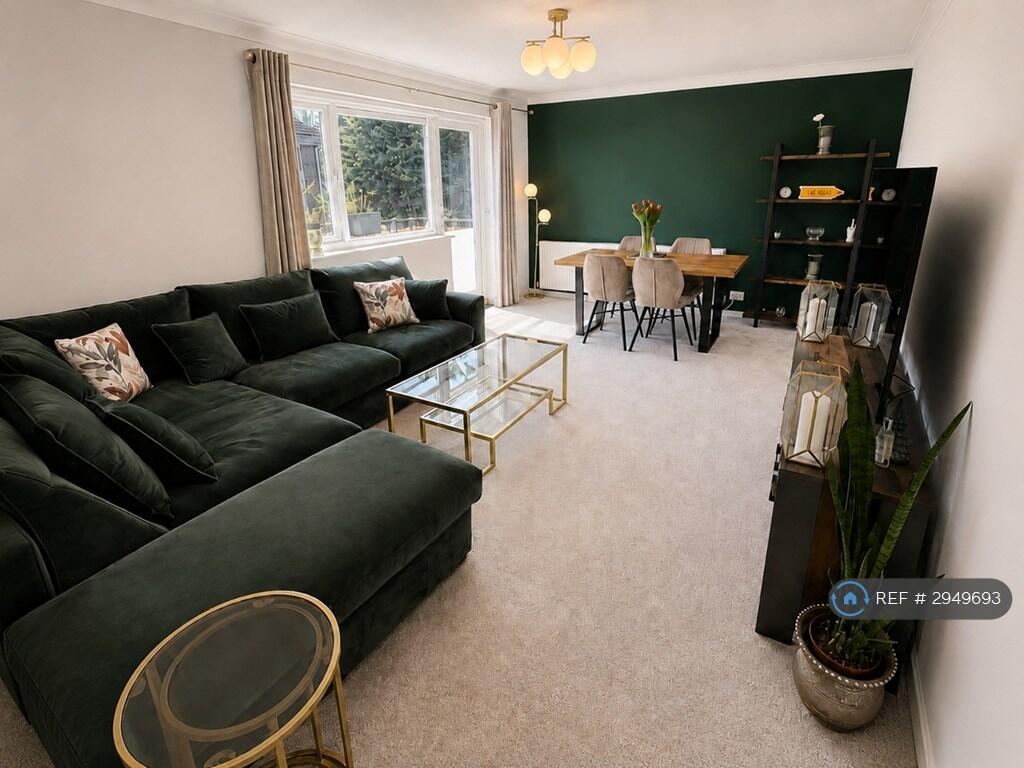Apartment in London, Royal Borough of Kingston upon Thames - View 2