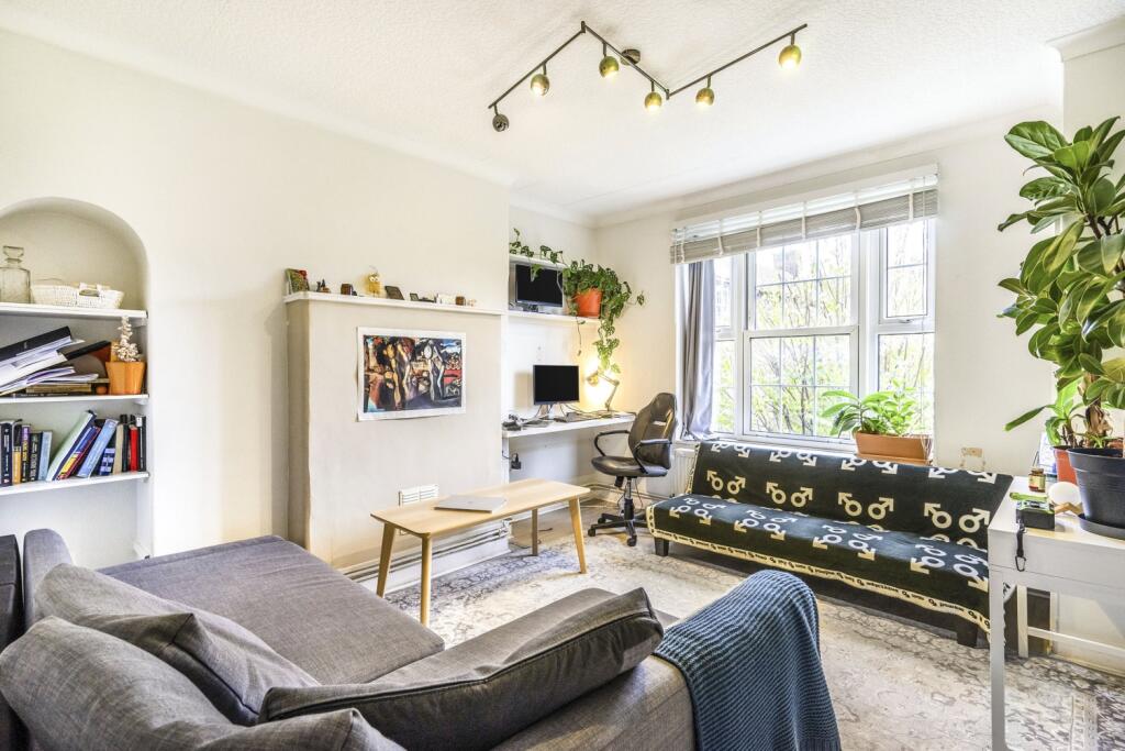 Main image of property: County Street Borough SE1